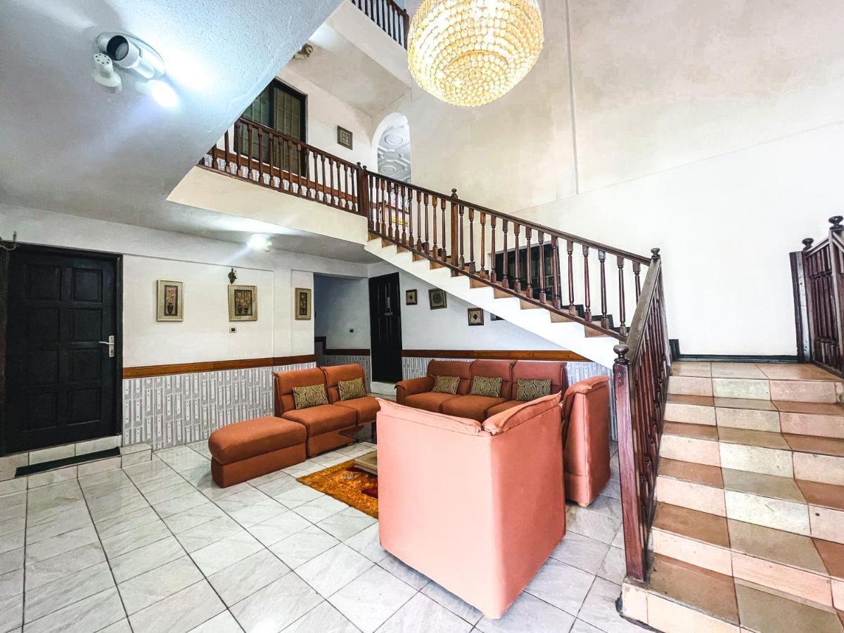 Hill View Hotel Mccarthy Hills Botianaw المظهر الخارجي الصورة