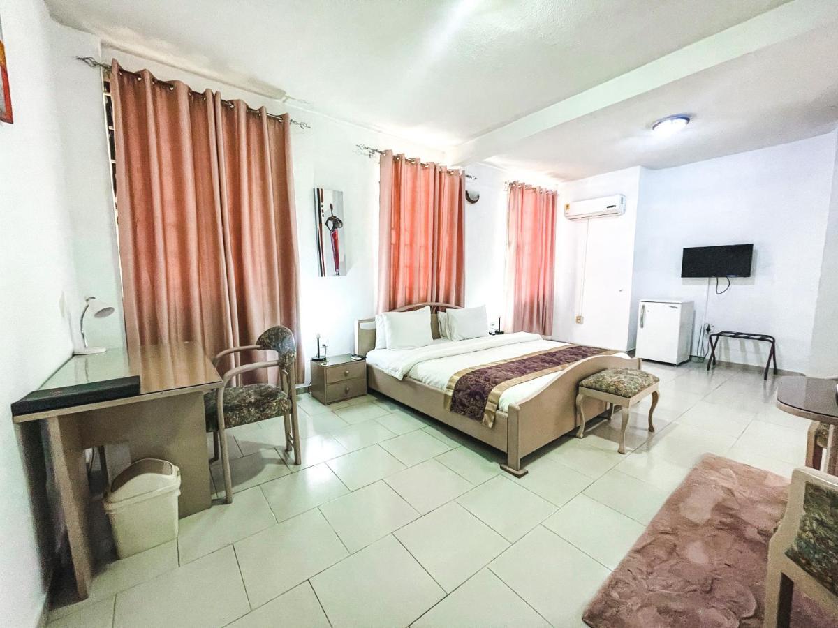 Hill View Hotel Mccarthy Hills Botianaw المظهر الخارجي الصورة