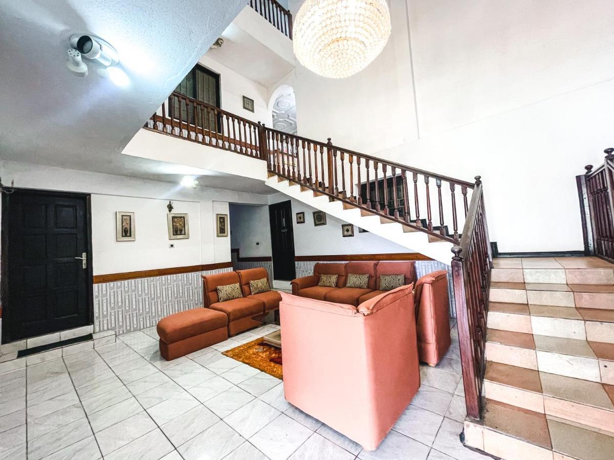 Hill View Hotel Mccarthy Hills Botianaw المظهر الخارجي الصورة