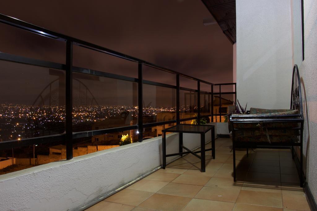 Hill View Hotel Mccarthy Hills Botianaw المظهر الخارجي الصورة
