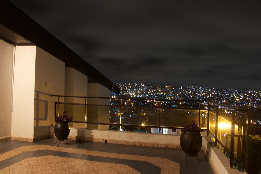 Hill View Hotel Mccarthy Hills Botianaw المظهر الخارجي الصورة